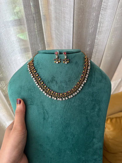 Crown Petal Necklace HN643