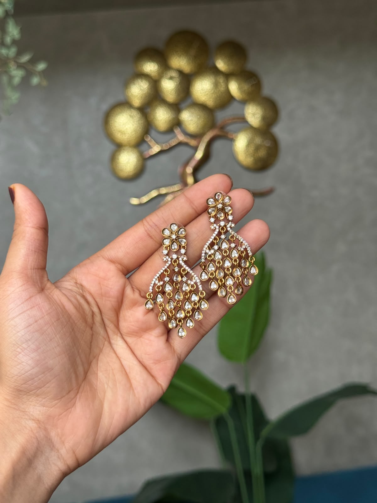 Meher Crystal Earrings HE105