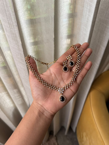 Gulabi Necklace Set HH181