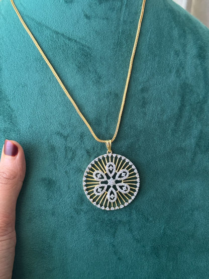 Celeste Floral Pendant Necklace HH184