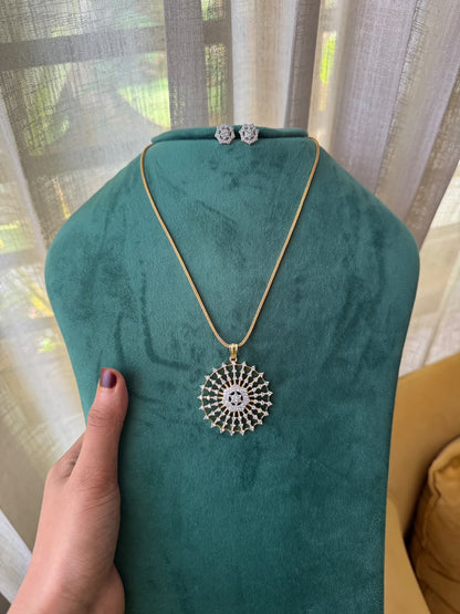 Tone Diamond Pendant Set HH186
