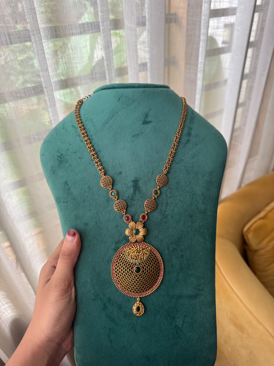 Circle Antique Haram HN367