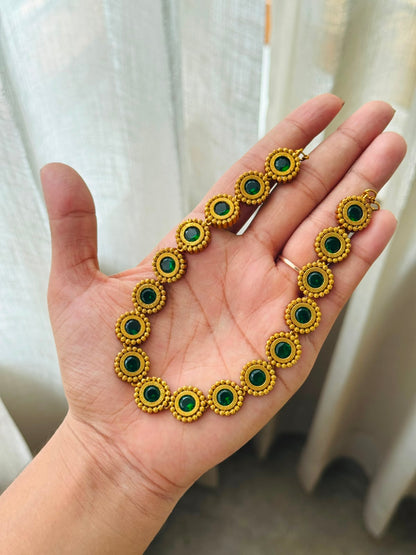 Button necklace HN658