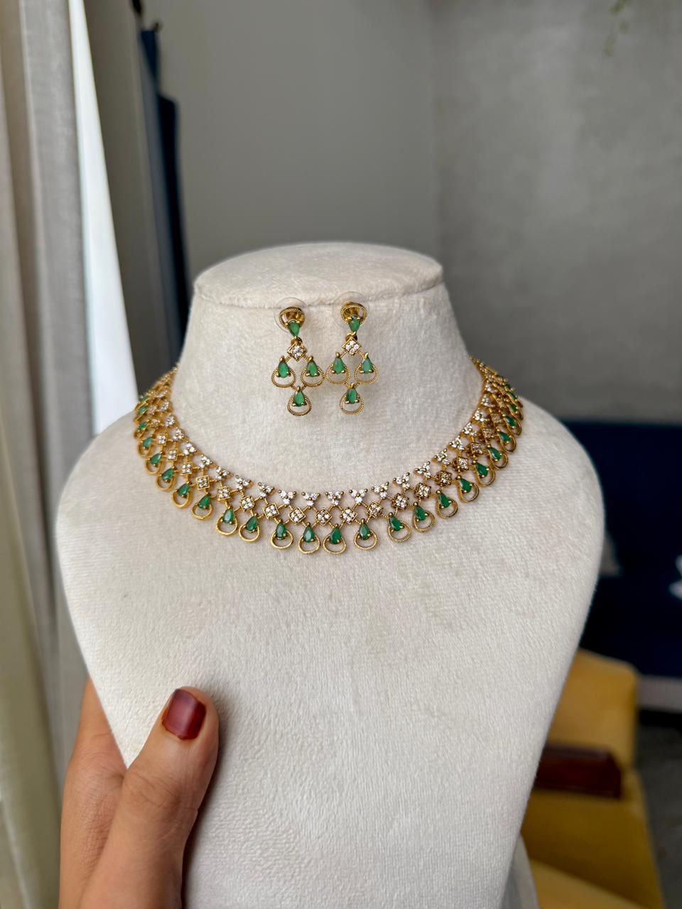 Grill cut necklace HN128