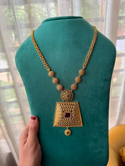 Royal Square Antique Haaram -HN49
